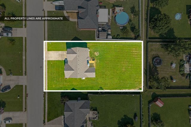 770 Ellie Nat Dr, Clarksville, TN 37040
