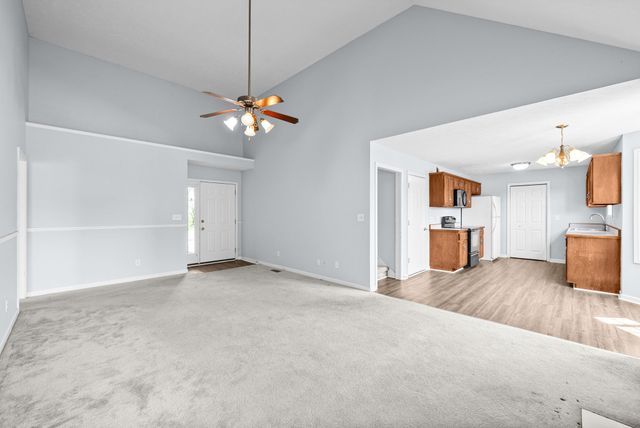 770 Ellie Nat Dr, Clarksville, TN 37040