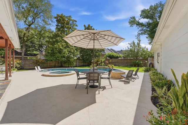 24802 Kennington Way, Spring, TX 77389