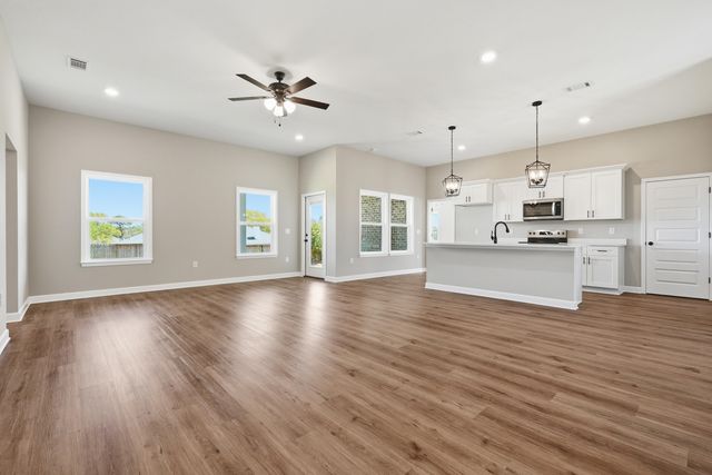 2803 Blackbird Court, Crestview, FL 32539