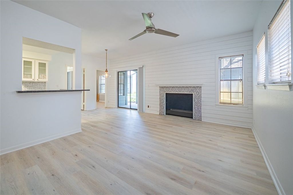 210 Oak Bay St 402, Rockport, TX 78382 — photo 4