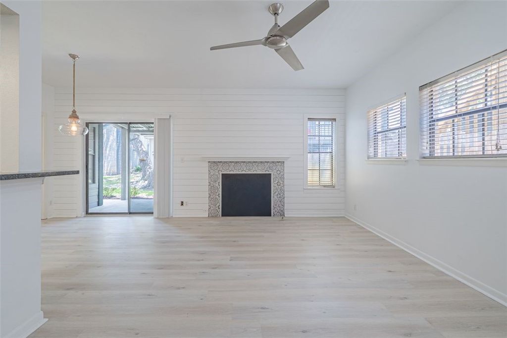 210 Oak Bay St 402, Rockport, TX 78382 — photo 5