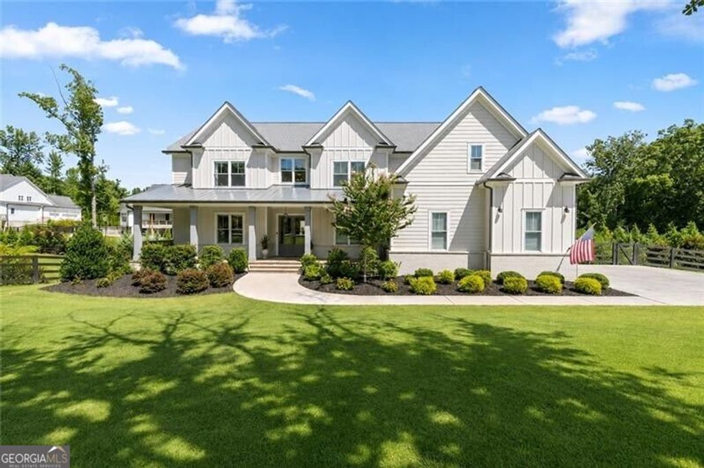 12720 Etris Road, Roswell, GA 30075