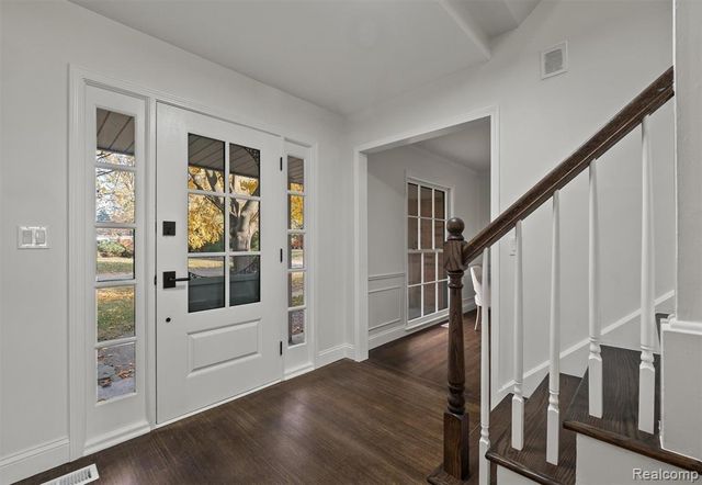 4603 Hedgewood Drive, Bloomfield Hills, MI 48301