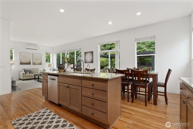 10625 NE 173rd Place, Bothell, WA 98011