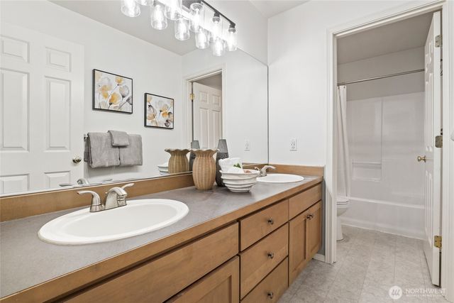 10625 NE 173rd Place, Bothell, WA 98011