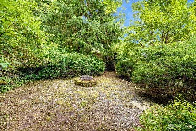 10625 NE 173rd Place, Bothell, WA 98011
