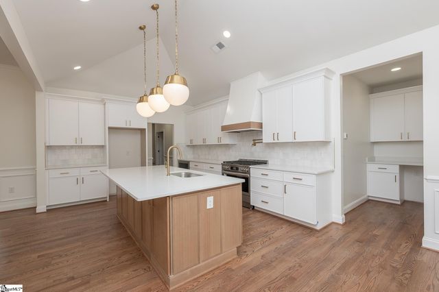 201 Compass Point, Greenwood, SC 29666