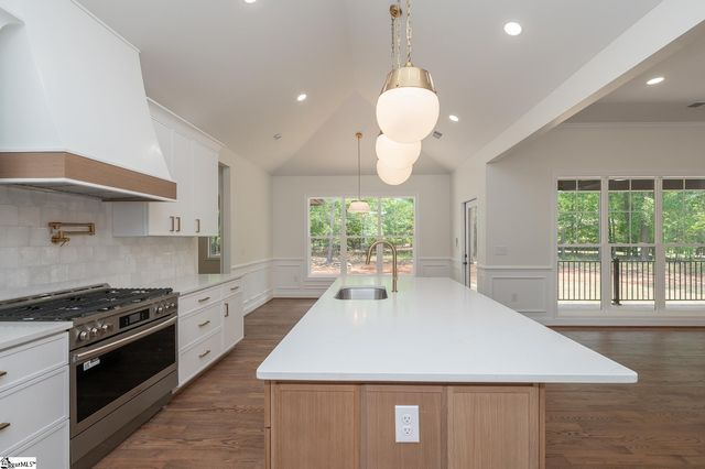 201 Compass Point, Greenwood, SC 29666