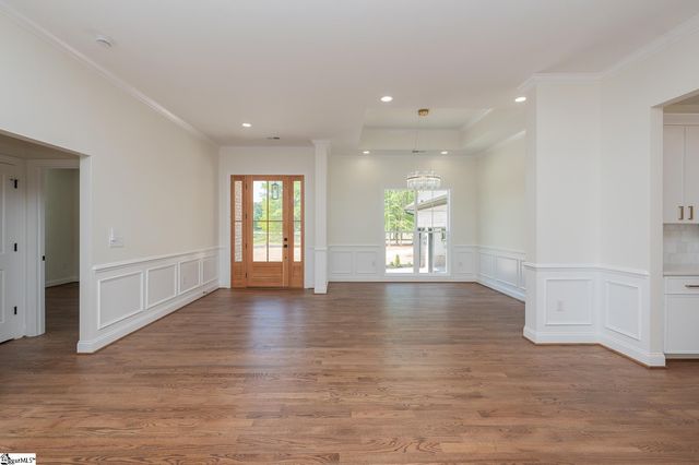 201 Compass Point, Greenwood, SC 29666