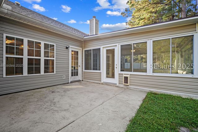 79 Kendall Dr, Bluffton, SC 29910