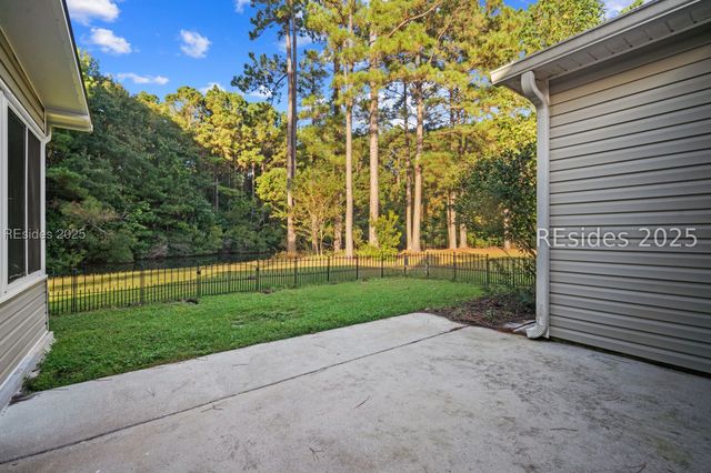 79 Kendall Dr, Bluffton, SC 29910