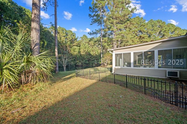 79 Kendall Dr, Bluffton, SC 29910