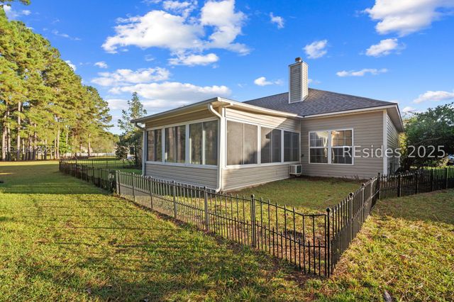 79 Kendall Dr, Bluffton, SC 29910