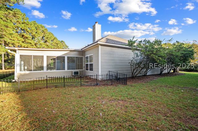 79 Kendall Dr, Bluffton, SC 29910