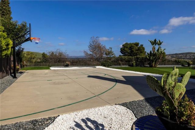 2000 Corte Cardelina, San Clemente, CA 92673