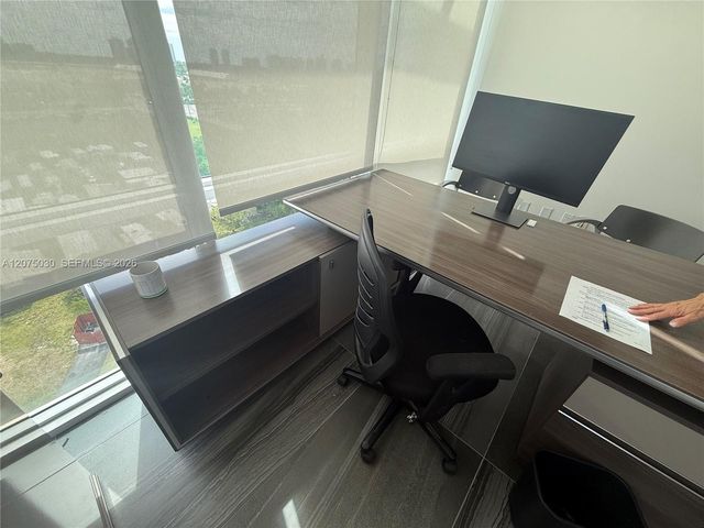 800 SE 4th Avenue 806, Hallandale Beach, FL 33009