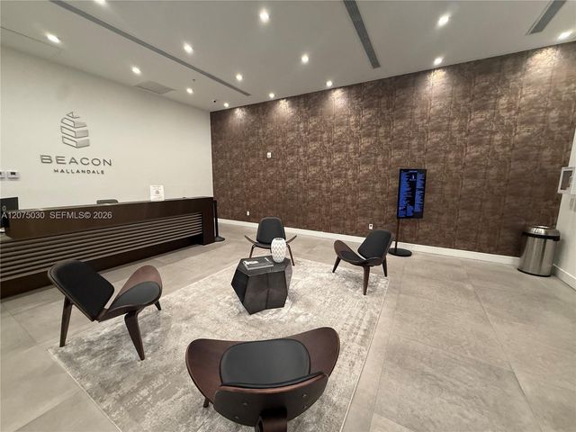 800 SE 4th Avenue 806, Hallandale Beach, FL 33009