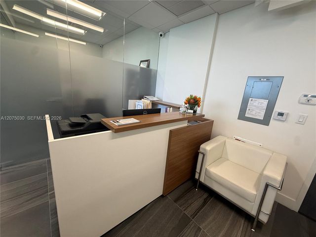 800 SE 4th Avenue 806, Hallandale Beach, FL 33009