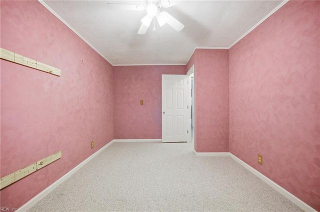 4246 Heutte DR, Norfolk, VA 23518