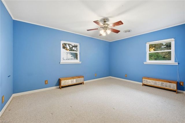 4246 Heutte DR, Norfolk, VA 23518