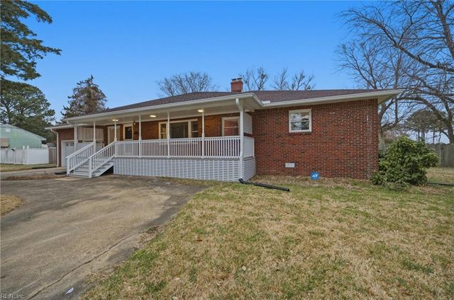 4246 Heutte DR, Norfolk, VA 23518