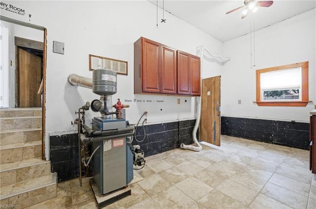 4246 Heutte DR, Norfolk, VA 23518