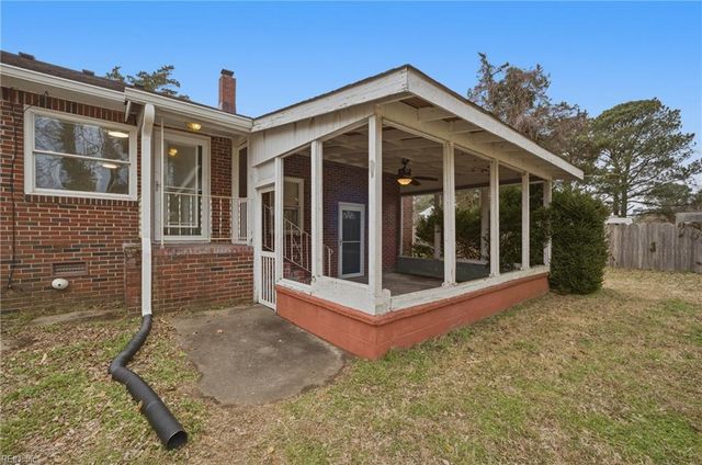 4246 Heutte DR, Norfolk, VA 23518