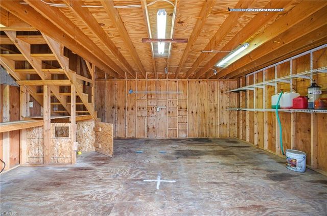 4246 Heutte DR, Norfolk, VA 23518