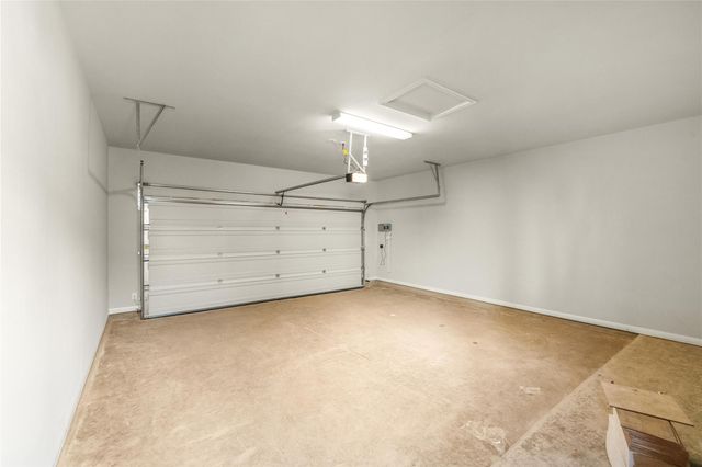2045 Arendale DR, Leander, TX 78641