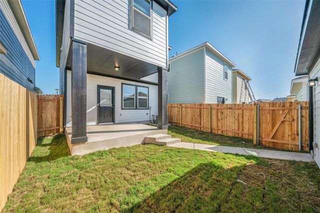 2045 Arendale DR, Leander, TX 78641