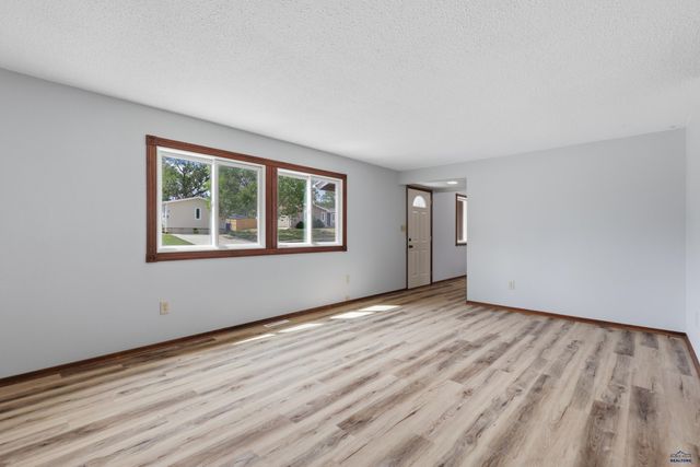 1516 N 7TH ST, Rapid City, SD 57701