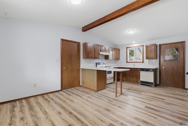1516 N 7TH ST, Rapid City, SD 57701