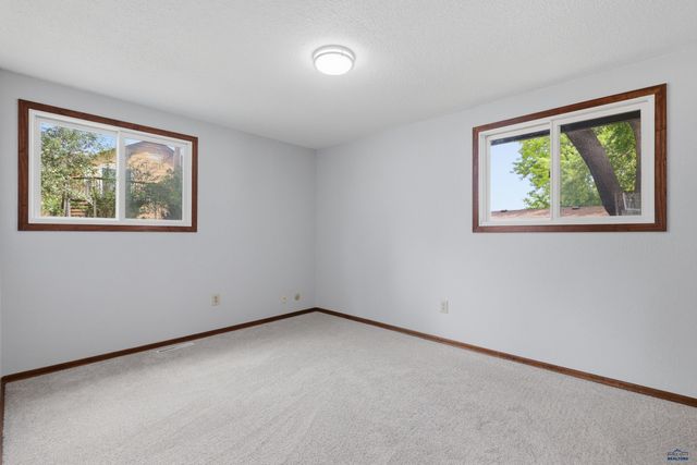 1516 N 7TH ST, Rapid City, SD 57701