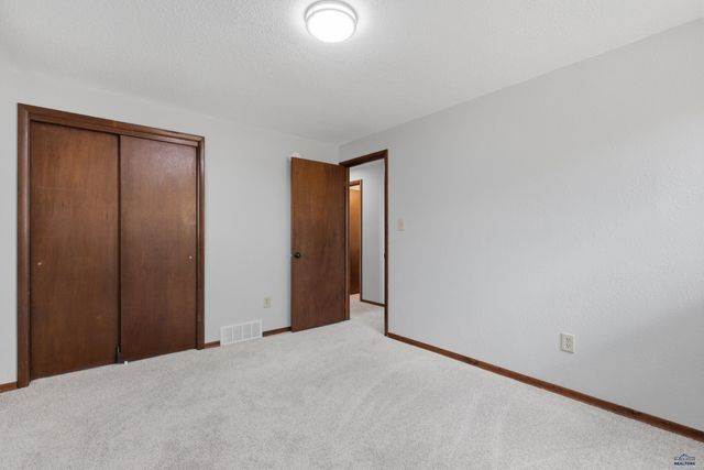 1516 N 7TH ST, Rapid City, SD 57701
