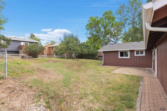 1516 N 7TH ST, Rapid City, SD 57701