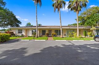 8666 Bella Vista Drive 111, Boca Raton, FL 33433