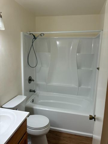 109 Piccadilly Place E, San Bruno, CA 94066