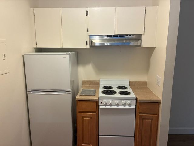 109 Piccadilly Place E, San Bruno, CA 94066