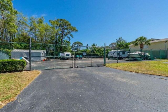 234 Foxtail Drive F, Greenacres, FL 33415