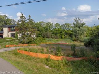 4053 Harbor Vista Drive, Orchard Lake, MI 48323