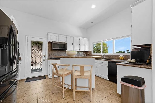 15330 Del Gado, Sherman Oaks, CA 91403