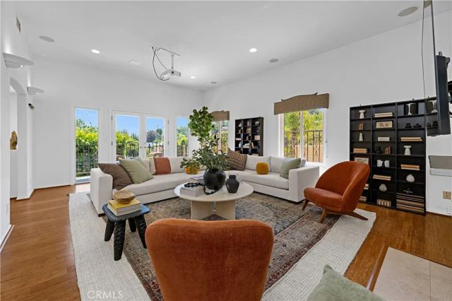 15330 Del Gado, Sherman Oaks, CA 91403