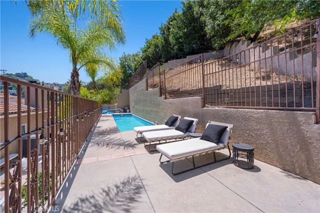 15330 Del Gado, Sherman Oaks, CA 91403