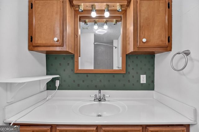 5801 West Point Road, Lagrange, GA 30240