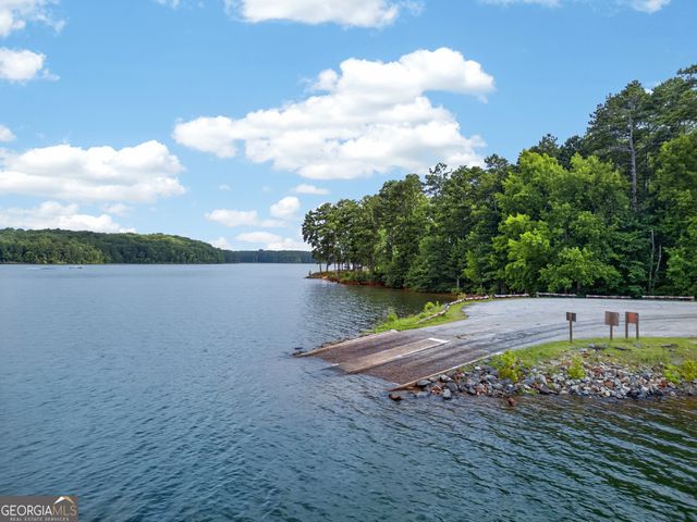 5801 West Point Road, Lagrange, GA 30240