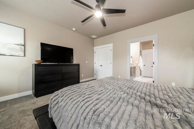 2391 S Kren Ave, Nampa, ID 83686