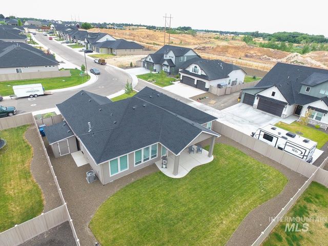 2391 S Kren Ave, Nampa, ID 83686