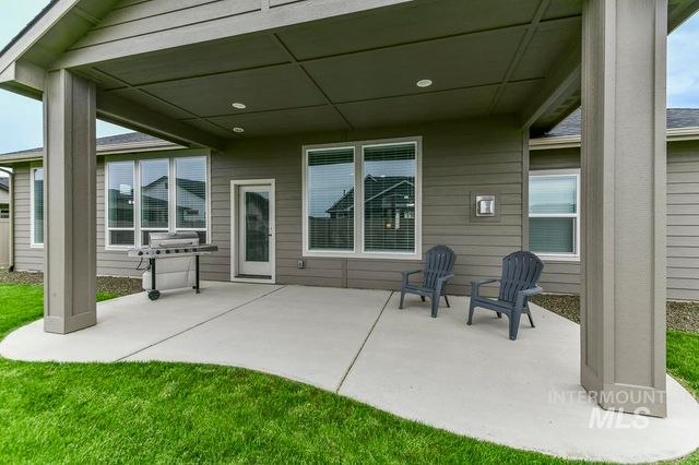 2391 S Kren Ave, Nampa, ID 83686