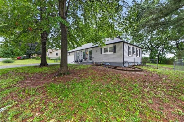 9504 Bennington Avenue, Kansas City, MO 64134